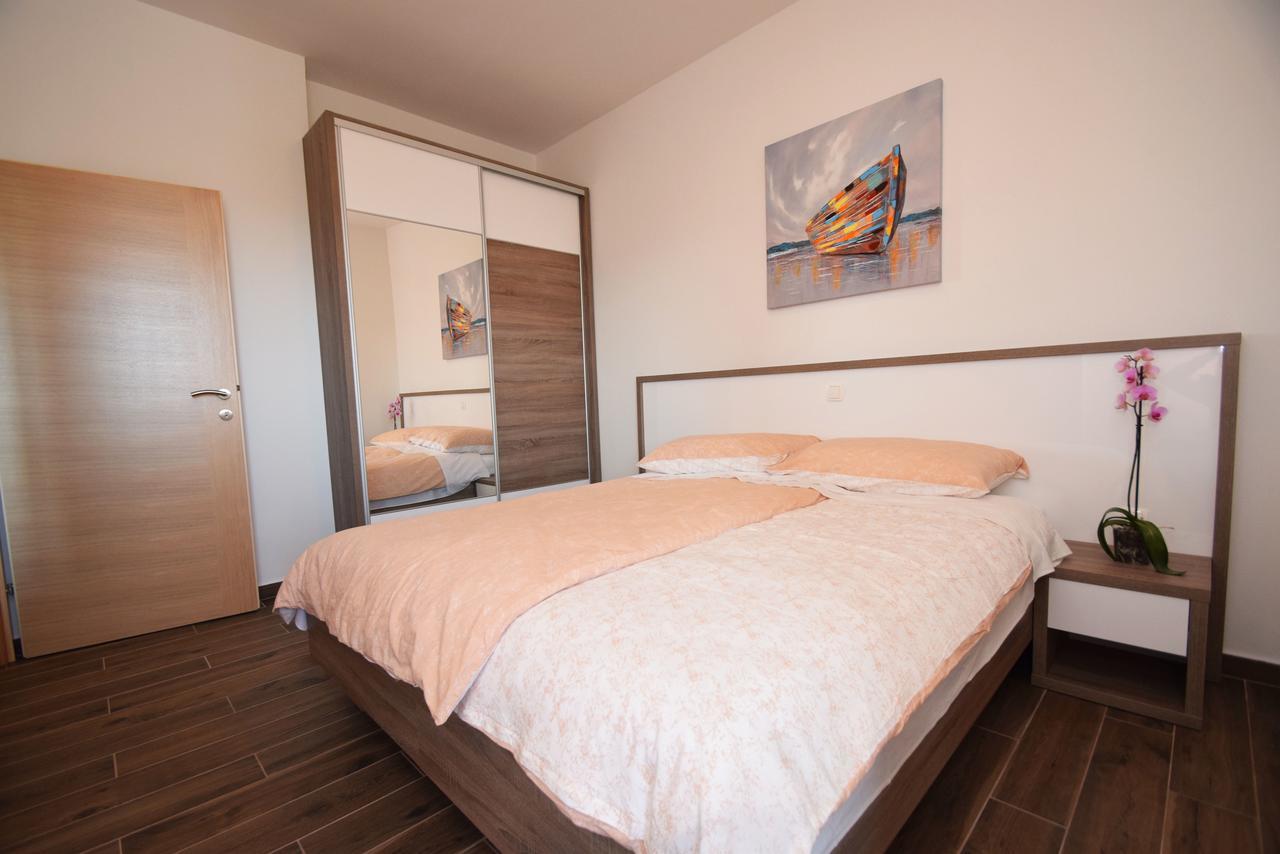 Apartments Paklenica Starigrad Paklenica Ruang foto
