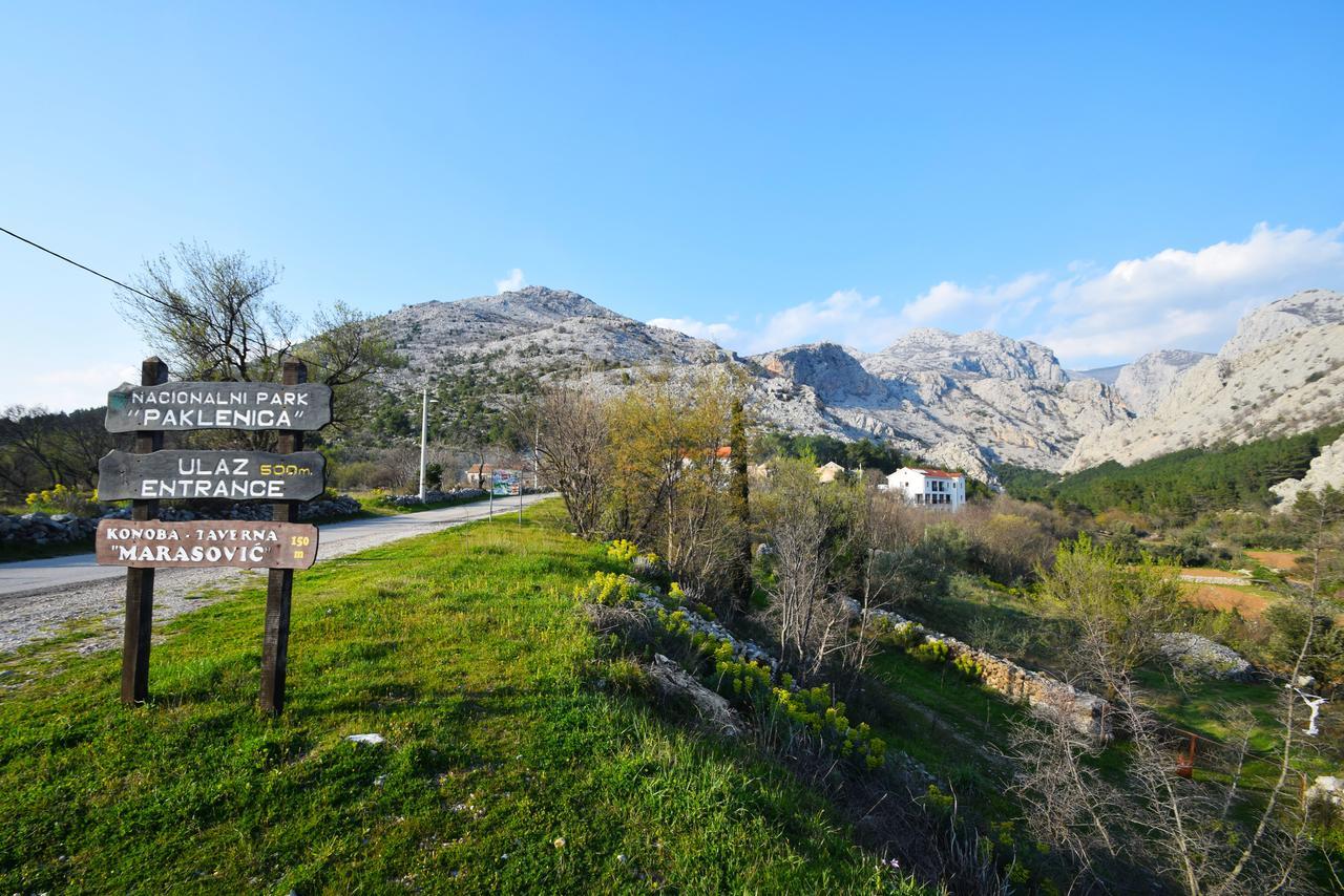 Apartments Paklenica Starigrad Paklenica Bagian luar foto