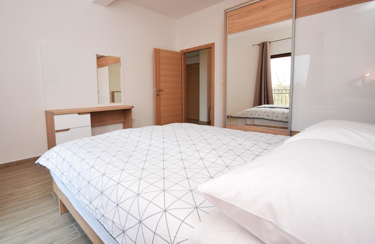 Apartments Paklenica Starigrad Paklenica Bagian luar foto