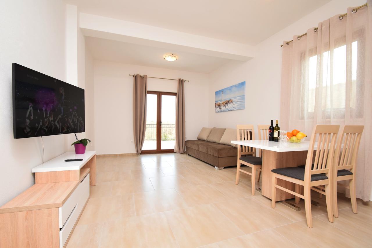 Apartments Paklenica Starigrad Paklenica Bagian luar foto